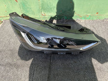 Load image into Gallery viewer, Frontscheinwerfer Ford Focus NX7B-13E014-CF Rechts Scheinwerfer Headlight SCH7517024126bg