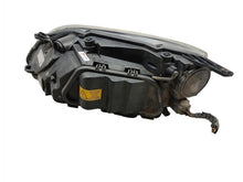 Laden Sie das Bild in den Galerie-Viewer, Frontscheinwerfer Volvo V40 31420008 Xenon Rechts Scheinwerfer Headlight SCH7517539655ye