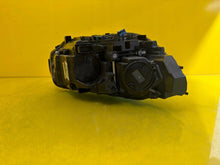 Laden Sie das Bild in den Galerie-Viewer, Frontscheinwerfer Mercedes-Benz Cla A1749064102 LED Links Scheinwerfer Headlight SCH7523324268bw
