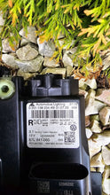 Laden Sie das Bild in den Galerie-Viewer, Frontscheinwerfer VW 0301138234 Rechts Scheinwerfer Headlight SCH7524219460va