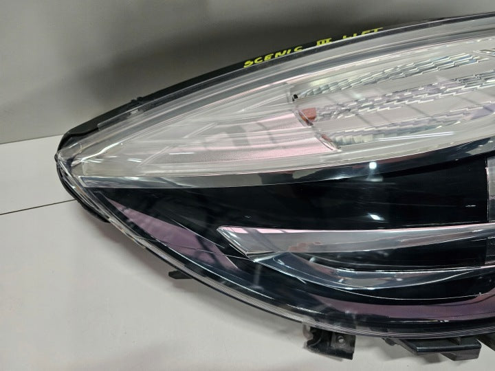 Frontscheinwerfer Renault Scenic RAV85258 260106928R Rechts Headlight SCH7526139715ru