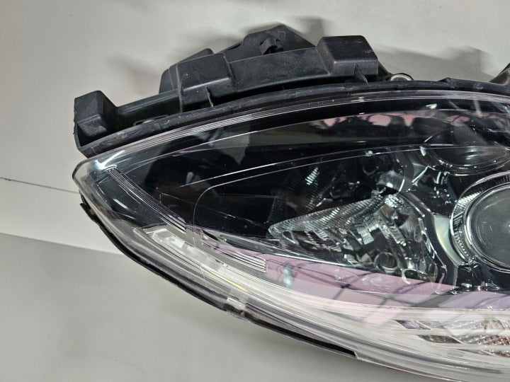 Frontscheinwerfer Renault Scenic RAV85258 260106928R Rechts Headlight SCH7526139715ru