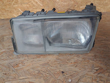 Laden Sie das Bild in den Galerie-Viewer, Frontscheinwerfer Mercedes-Benz 190 W201 2018200161 Links Scheinwerfer Headlight SCH7529692361ox