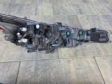 Load image into Gallery viewer, Frontscheinwerfer Toyota Corolla 81170-02570 Full LED Links Headlight SCH7535358049cn