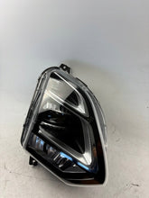 Load image into Gallery viewer, Frontscheinwerfer Ssangyong I W 605000531AA Rechts Scheinwerfer Headlight SCH7543561809gp