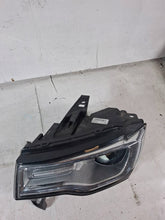 Laden Sie das Bild in den Galerie-Viewer, Frontscheinwerfer Jeep Grand Cherokee Wk2 68266665AG Links Headlight SCH7549766633tz