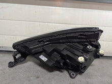 Laden Sie das Bild in den Galerie-Viewer, Frontscheinwerfer Skoda Kamiq 655941016C Rechts Scheinwerfer Headlight SCH7551154238yq