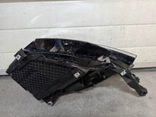 Laden Sie das Bild in den Galerie-Viewer, Frontscheinwerfer Skoda Kamiq 655941016C Rechts Scheinwerfer Headlight SCH7551154238yq