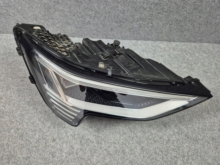 Frontscheinwerfer Audi E-Tron 4KE941040 030111023400 Rechts Headlight SCH7554540570kp