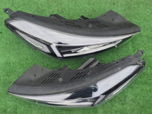 Load image into Gallery viewer, Frontscheinwerfer Hyundai Tucson 92101D7700 92102D7700 Ein Satz Headlight SCH7559550654bv