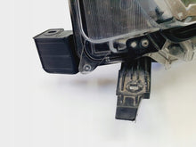 Laden Sie das Bild in den Galerie-Viewer, Frontscheinwerfer Toyota Hilux VIII 1EJ-923363 LED Links Scheinwerfer Headlight SCH7560844906qz