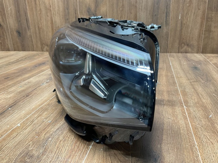 Frontscheinwerfer Mercedes-Benz Cla A1749062602 A1749005004 Rechts Headlight SCH7561581133vn