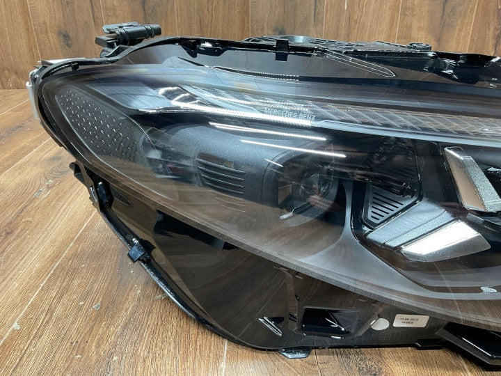 Frontscheinwerfer Mercedes-Benz Cla A1749062602 A1749005004 Rechts Headlight SCH7561581133vn