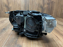 Laden Sie das Bild in den Galerie-Viewer, Frontscheinwerfer Mercedes-Benz Cla A1749062602 A1749005004 Rechts Headlight SCH7561581133vn