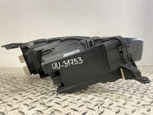 Laden Sie das Bild in den Galerie-Viewer, Frontscheinwerfer Opel Corsa F 9868999680 LED Links Scheinwerfer Headlight SCH7562326866sx
