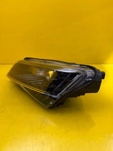 Laden Sie das Bild in den Galerie-Viewer, Frontscheinwerfer Skoda Superb III 3V1941015B Xenon Links Scheinwerfer Headlight SCH7569133458kl