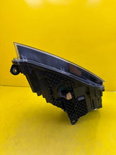 Laden Sie das Bild in den Galerie-Viewer, Frontscheinwerfer Skoda Superb III 3V1941015B Xenon Links Scheinwerfer Headlight SCH7569133458kl