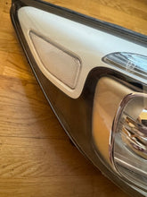 Load image into Gallery viewer, Frontscheinwerfer Kia Soul II 346678 Rechts Scheinwerfer Headlight SCH7572146957kd