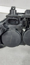 Laden Sie das Bild in den Galerie-Viewer, Frontscheinwerfer Audi A1 82A941004 Rechts Scheinwerfer Headlight SCH7582700052gg