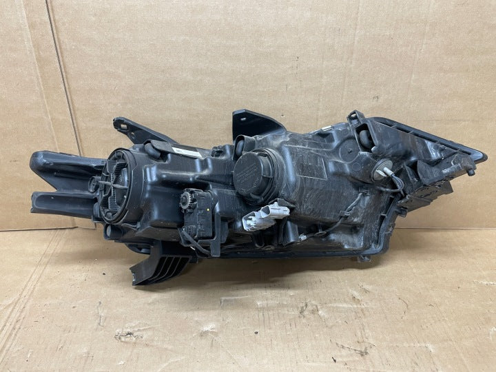 Frontscheinwerfer Mitsubishi Outlander III 8301C8-83 Links Headlight SCH7583100775pc