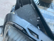 Load image into Gallery viewer, Frontscheinwerfer Mitsubishi Space Star W5335 Rechts Scheinwerfer Headlight SCH7585083256mt