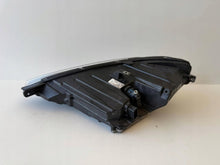Laden Sie das Bild in den Galerie-Viewer, Frontscheinwerfer Tesla Model S 105817000B Rechts Scheinwerfer Headlight SCH7594663681nb