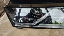 Laden Sie das Bild in den Galerie-Viewer, Frontscheinwerfer Skoda Octavia IV 5E4941015A LED Links Scheinwerfer Headlight SCH7599197584dm