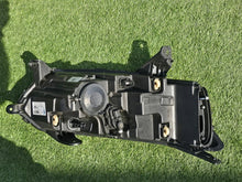 Laden Sie das Bild in den Galerie-Viewer, Frontscheinwerfer Dacia Sandero III 260601750R 260601217R LED Links Headlight SCH7601549052jk