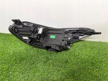 Load image into Gallery viewer, Frontscheinwerfer Kia Sportage IV 92102F1011 Rechts Scheinwerfer Headlight SCH7603273028ib