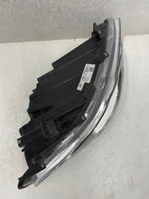 Laden Sie das Bild in den Galerie-Viewer, Frontscheinwerfer Mercedes-Benz Sprinter A9109067200 Rechts Headlight SCH7605392720ut