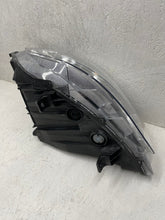 Laden Sie das Bild in den Galerie-Viewer, Frontscheinwerfer Mercedes-Benz Sprinter A9109067200 Rechts Headlight SCH7605392720ut
