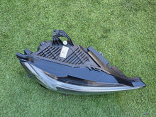 Laden Sie das Bild in den Galerie-Viewer, Frontscheinwerfer Volvo Xc60 32337387 Rechts Scheinwerfer Headlight SCH7606708885os