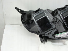 Laden Sie das Bild in den Galerie-Viewer, Frontscheinwerfer Opel Vivaro C Zafira Life 9832837680 Xenon Links Headlight SCH7610936022fw