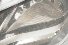 Laden Sie das Bild in den Galerie-Viewer, Frontscheinwerfer Seat Leon 5F1941005 Links Scheinwerfer Headlight SCH7612301565hb