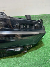 Laden Sie das Bild in den Galerie-Viewer, Frontscheinwerfer Toyota C-Hr 8114510B00 Rechts Scheinwerfer Headlight SCH7619434589tl