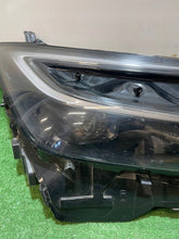 Laden Sie das Bild in den Galerie-Viewer, Frontscheinwerfer Toyota C-Hr 8114510B00 Rechts Scheinwerfer Headlight SCH7619434589tl