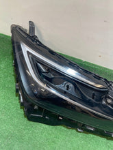Laden Sie das Bild in den Galerie-Viewer, Frontscheinwerfer Toyota C-Hr 8114510B00 Rechts Scheinwerfer Headlight SCH7619434589tl