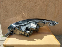Laden Sie das Bild in den Galerie-Viewer, Frontscheinwerfer Peugeot II 208 9833036180 LED Rechts Scheinwerfer Headlight SCH7643958440xn