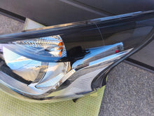Laden Sie das Bild in den Galerie-Viewer, Frontscheinwerfer Opel Vivaro B Trafic III 260605173R Links Headlight SCH7645699667wk