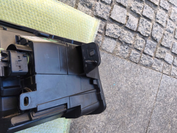 Frontscheinwerfer Opel Vivaro B Trafic III 260605173R Links Headlight SCH7645699667wk