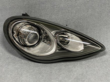 Load image into Gallery viewer, Frontscheinwerfer Porsche Panamera 970 97063107204 Xenon Rechts Headlight SCH7646800540px