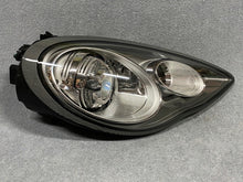 Load image into Gallery viewer, Frontscheinwerfer Porsche Panamera 970 97063107204 Xenon Rechts Headlight SCH7646800540px