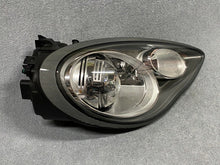 Load image into Gallery viewer, Frontscheinwerfer Porsche Panamera 970 97063107204 Xenon Rechts Headlight SCH7646800540px
