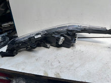 Load image into Gallery viewer, Frontscheinwerfer Toyota Corolla 81110-02L70 LED Rechts Scheinwerfer Headlight SCH7654253903xw