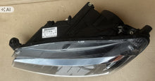 Load image into Gallery viewer, Frontscheinwerfer Skoda Superb III 3V1941015B Xenon Links Scheinwerfer Headlight SCH7655707939es