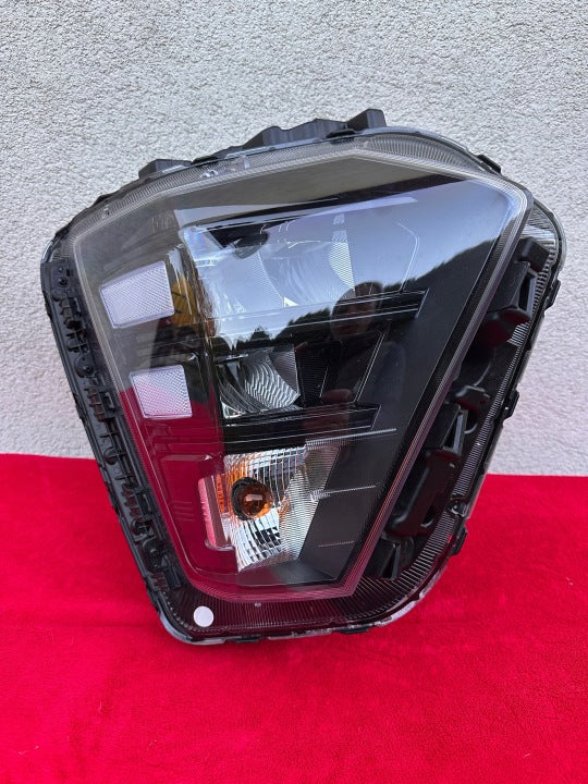 Frontscheinwerfer Hyundai Kona 92102BE050 Rechts Scheinwerfer Headlight SCH7667065834ur