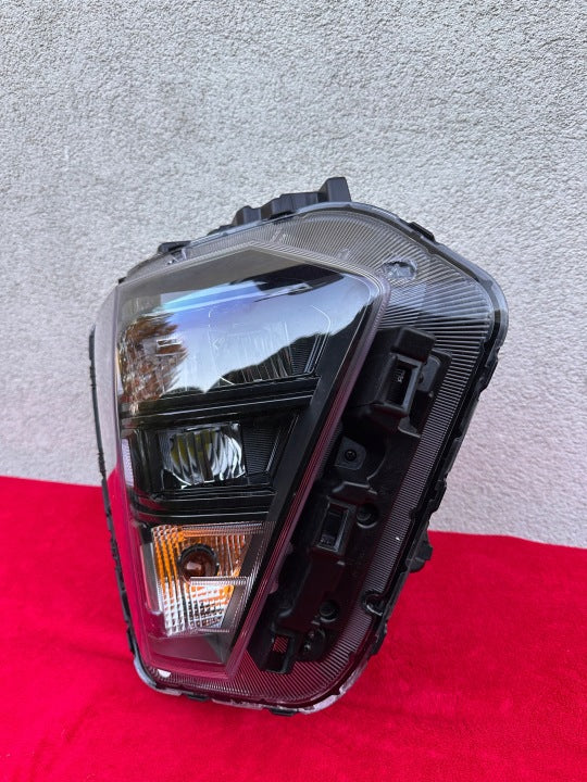 Frontscheinwerfer Hyundai Kona 92102BE050 Rechts Scheinwerfer Headlight SCH7667065834ur