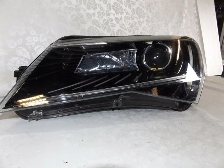 Frontscheinwerfer Skoda Superb III 3V1941015 Xenon Links Scheinwerfer Headlight SCH7672520138cz