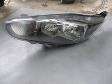 Laden Sie das Bild in den Galerie-Viewer, Frontscheinwerfer Ford Fiesta I C1BB-13W030-AJ Links Scheinwerfer Headlight SCH7677999369ab