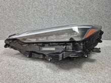 Laden Sie das Bild in den Galerie-Viewer, Frontscheinwerfer Lexus Nx II 81150-F6010 Links Scheinwerfer Headlight SCH7681140120rj